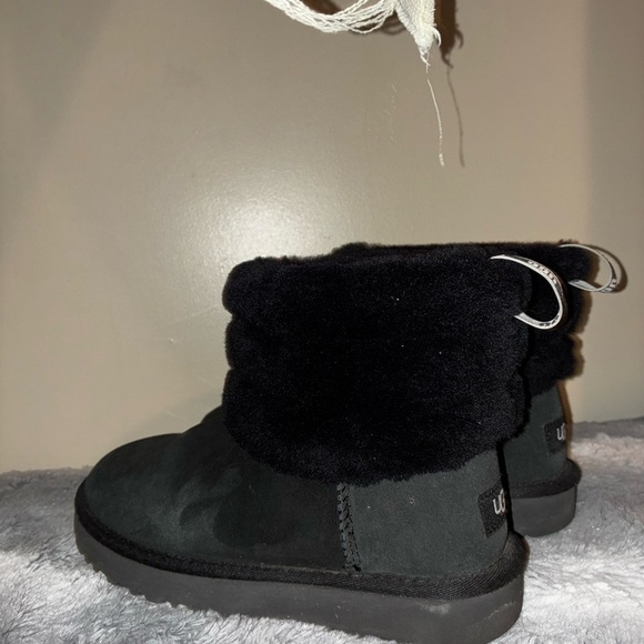 Ugg Women Black Suede Sheepskin Classic Mini Fluff Short Boots Size 7 Euro 38 - Picture 5 of 9